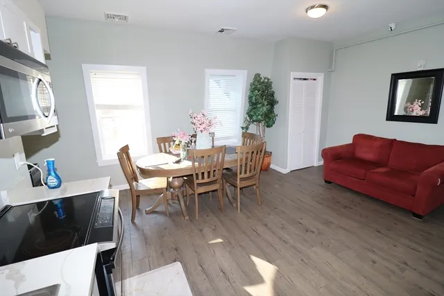 $995 | 44 South Street, Unit 3, Westborough, MA 01581