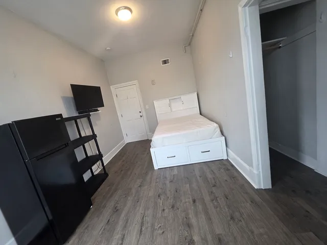 $995 | 44 South Street, Unit 3, Westborough, MA 01581