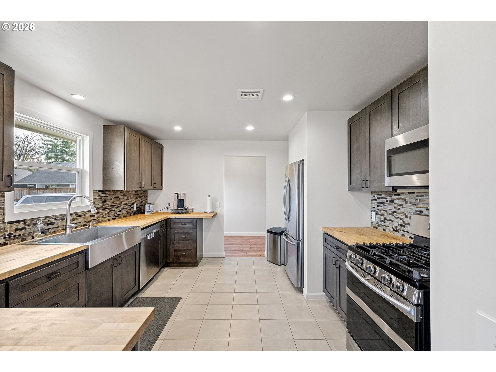 1409 Clark Avenue Cottage Grove, OR 97424 - Photo 16 of 48