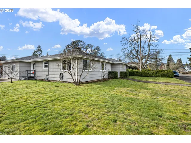 $485,000 | 1409 Clark Avenue, Cottage Grove, OR 97424