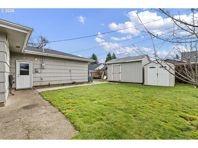 $485,000 | 1409 Clark Avenue, Cottage Grove, OR 97424