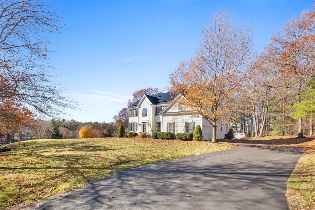 25 Glen Road Hopkinton, MA 01748 - Photo 1 of 42 Gallery Image 1