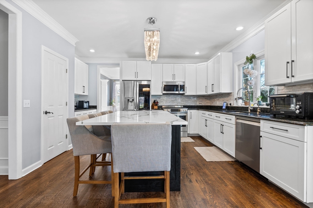 25 Glen Road Hopkinton, MA 01748 - Photo 8 of 42 Gallery Image 8