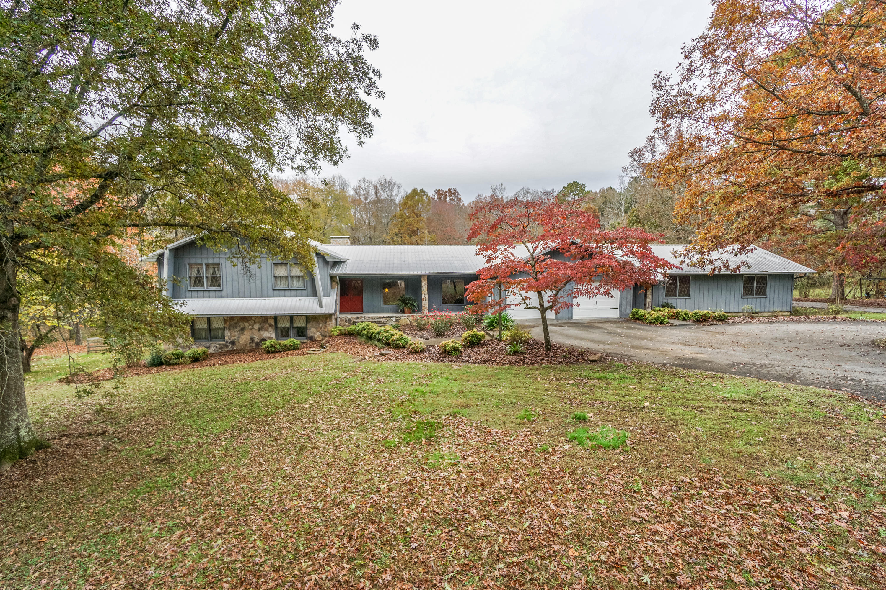 1302 Keys Road Tunnel Hill, GA 30755 - Photo 4 of 64 front
