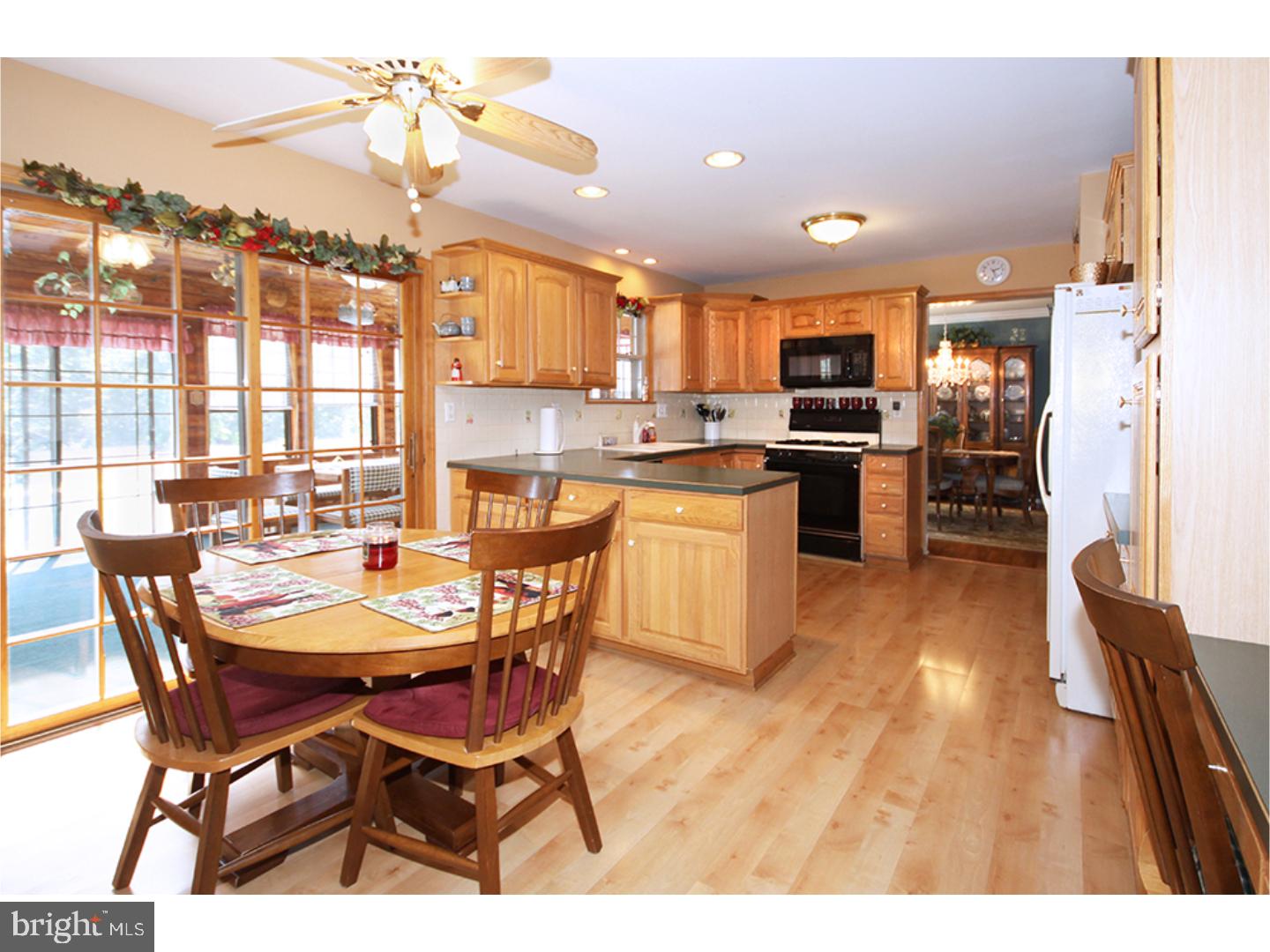 58 Freedom Road Sewell, NJ 08080 - Photo 5 of 25 Gallery Image 5