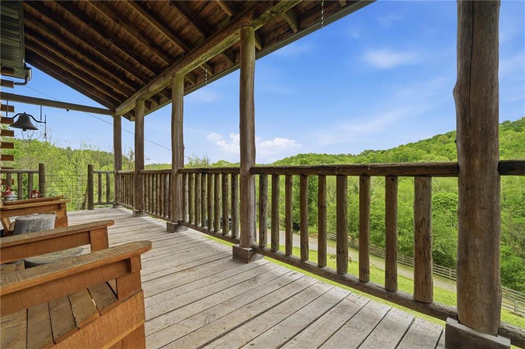 527 Little Creek Road Amity, PA 15311 - Photo 4 of 50