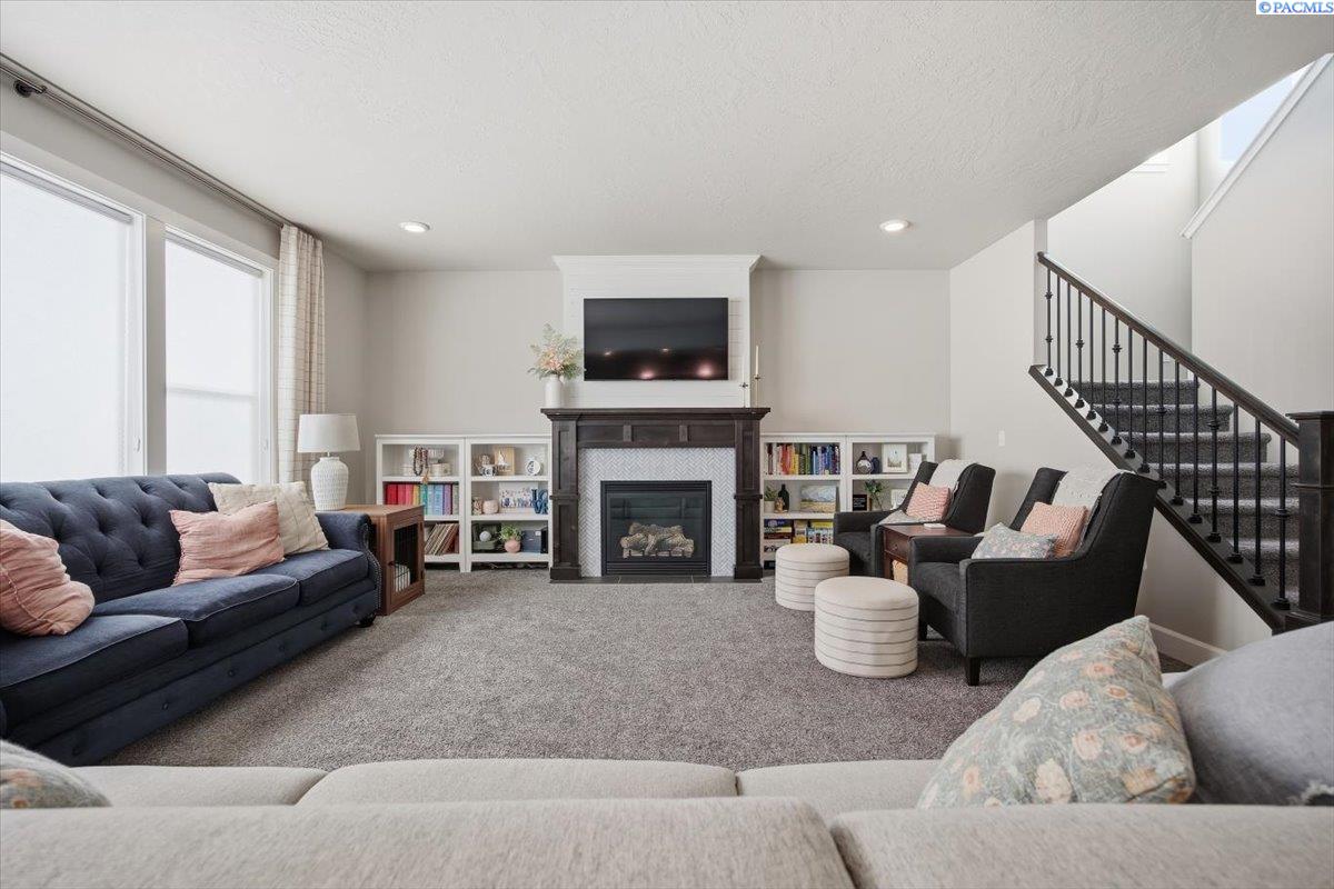 89703 East Sagebrush Road Kennewick, WA 99338 - Photo 8 of 38 Gallery Image 8