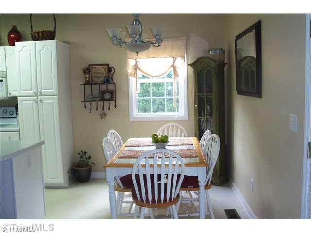 8811 Circle Rural Hall Nc 27045 Rural Hall, NC 27045 - Photo 6 of 16 Dining Room. Dining area.