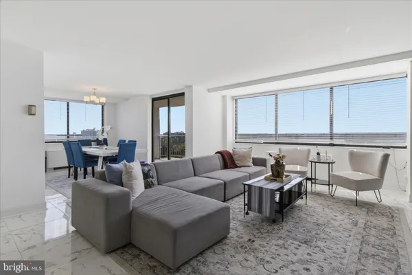 $2,750 | 301 North Beauregard Street, Unit 1105, Alexandria, VA 22312