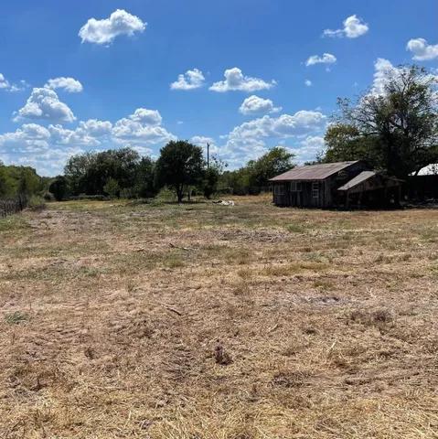$98,500 | 0 Young Road, Smithville, TX 78957