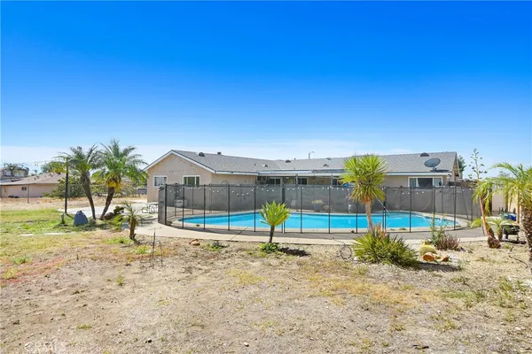 $689,900 | 1018 West Casmalia Street, Rialto, CA 92377