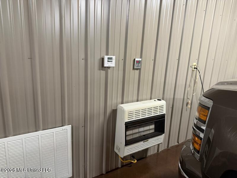 18159 Highway 15 Decatur, MS 39327 - Photo 65 of 84 shop heater