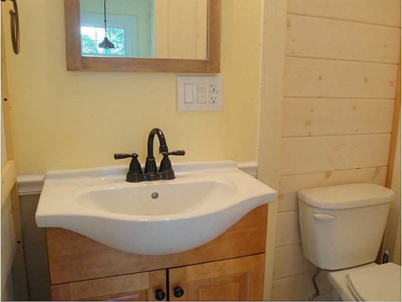 25 Stratford Road Cranston, RI 02905 - Photo 13 of 25 Bathroom. Half bath on first level.