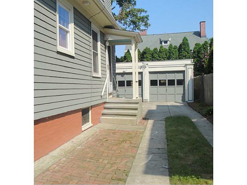 25 Stratford Road Cranston, RI 02905 - Photo 23 of 25 Yard/Garden.