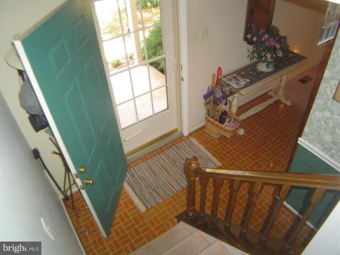 594 Pumphouse Road Frederick, MD 21703 - Photo 12 of 23 Staircase