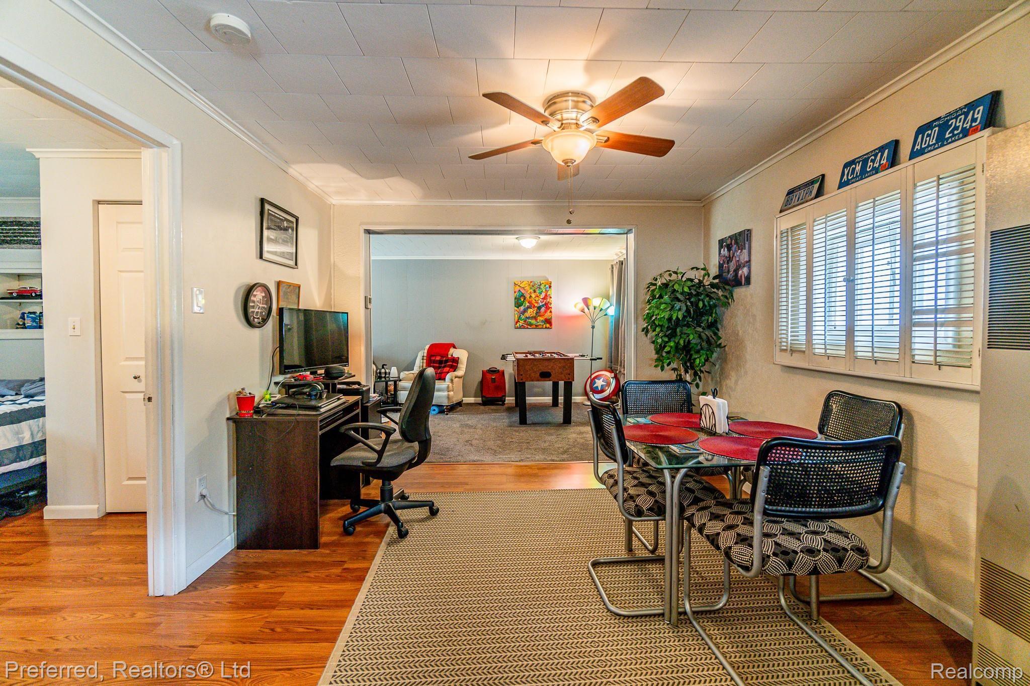 3196 West Maple Road Wixom, MI 48393 - Photo 28 of 37 -36.jpg