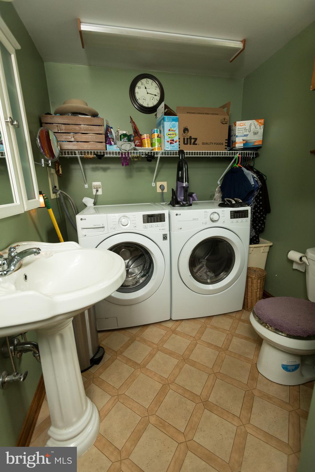 2580 Cross Section Road Westminster, MD 21158 - Photo 16 of 29 Full Bath/Laundry Combo on Main Level