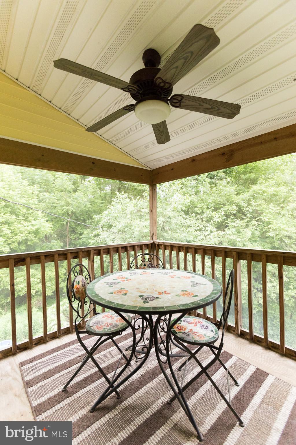 2580 Cross Section Road Westminster, MD 21158 - Photo 25 of 29 Upper level screened porch