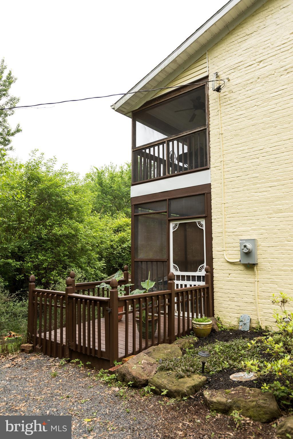 2580 Cross Section Road Westminster, MD 21158 - Photo 5 of 29 Exterior (General)