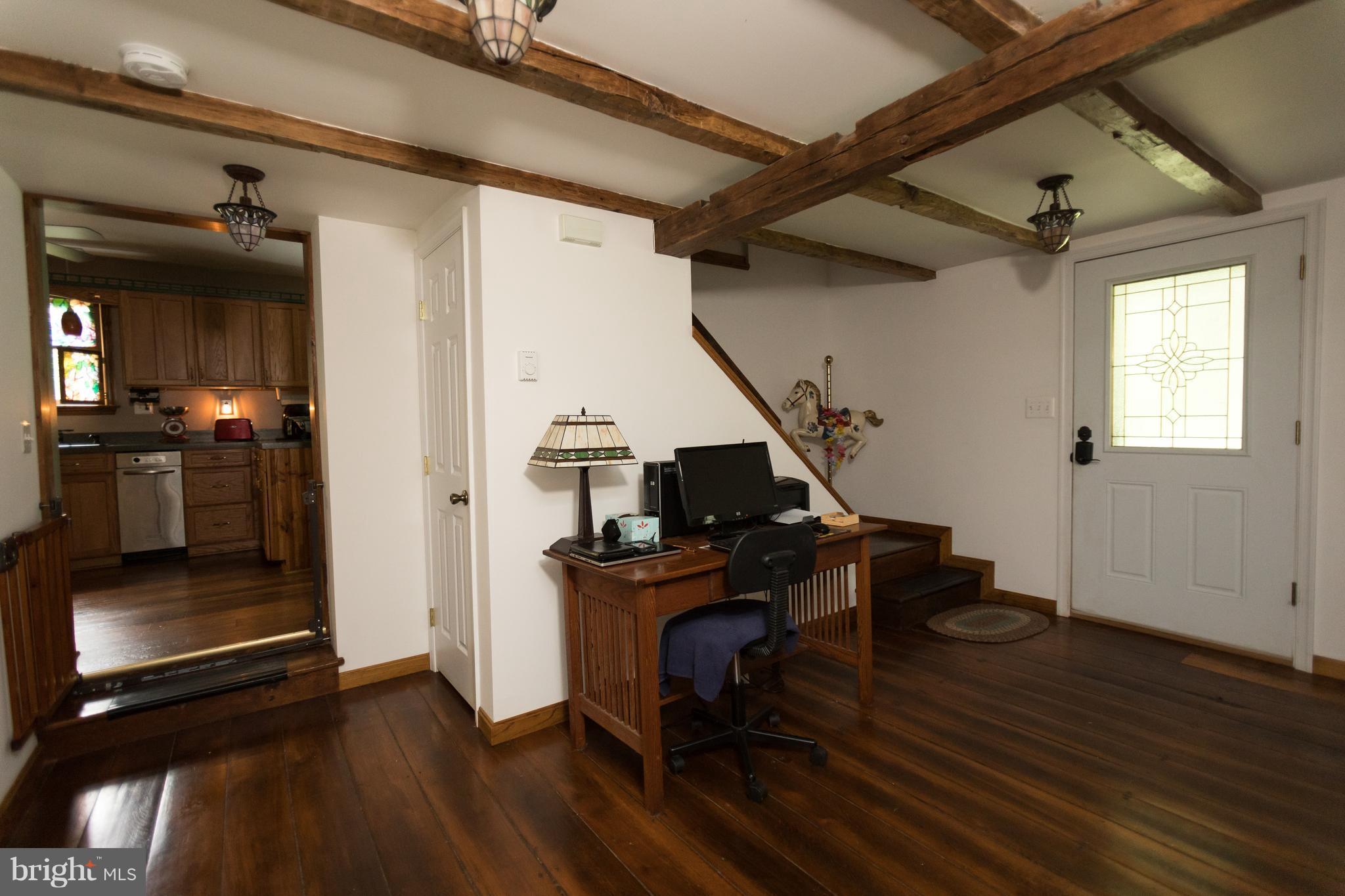 2580 Cross Section Road Westminster, MD 21158 - Photo 9 of 29 Interior (General)