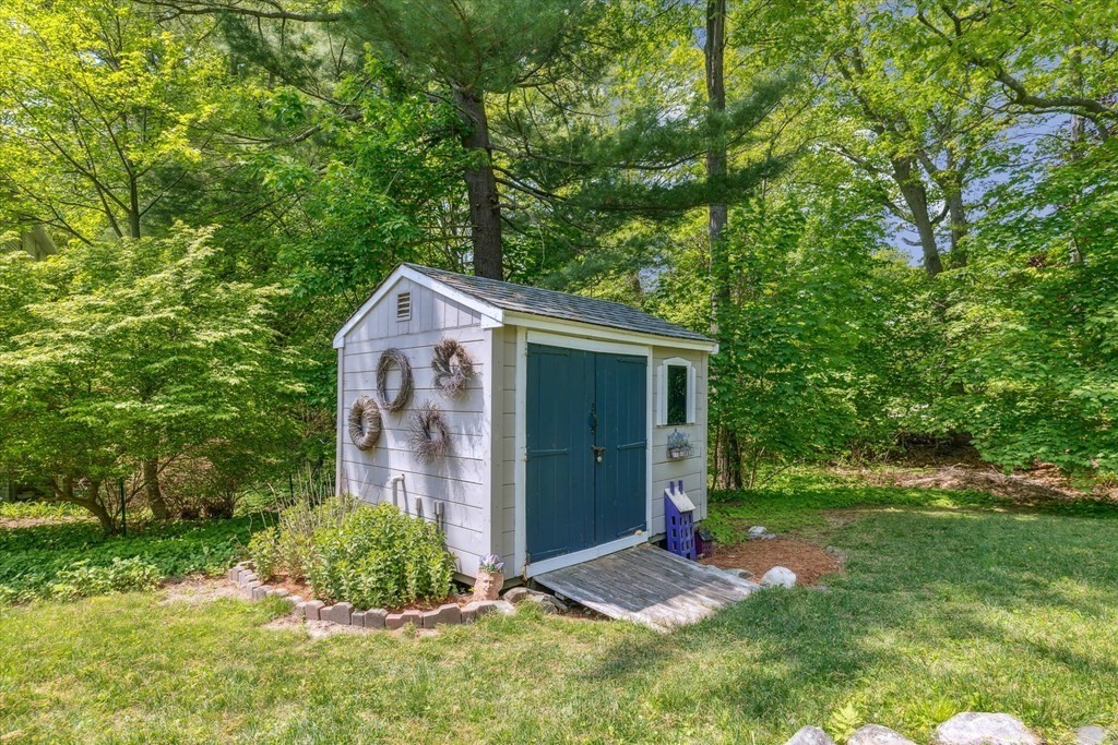 55 Winslow Road Reading, MA 01867 - Photo 35 of 42 Gallery Image 35