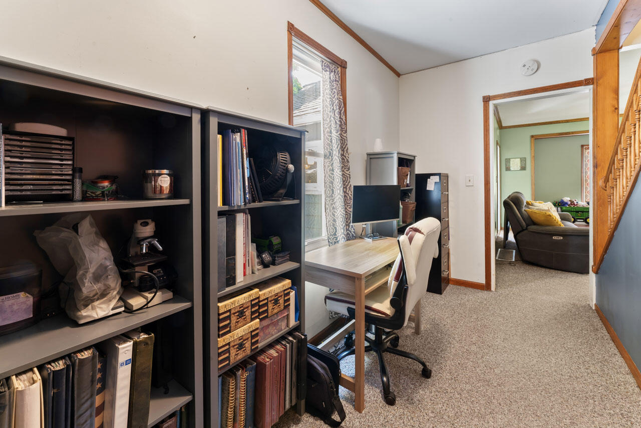 3681 South Meridian Road Laingsburg, MI 48848 - Photo 18 of 37 3681 Office