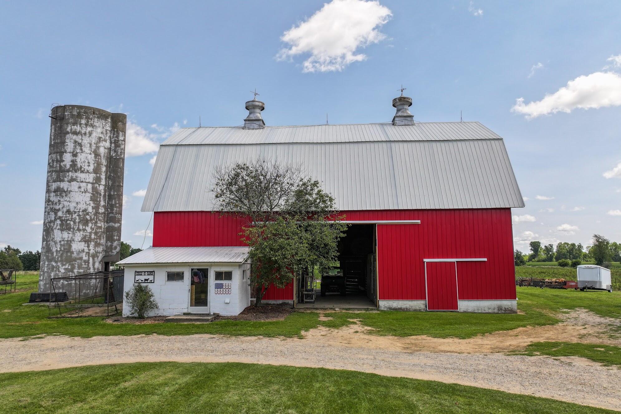 3681 South Meridian Road Laingsburg, MI 48848 - Photo 10 of 37 3681 S. Meridian Rd.-barn18