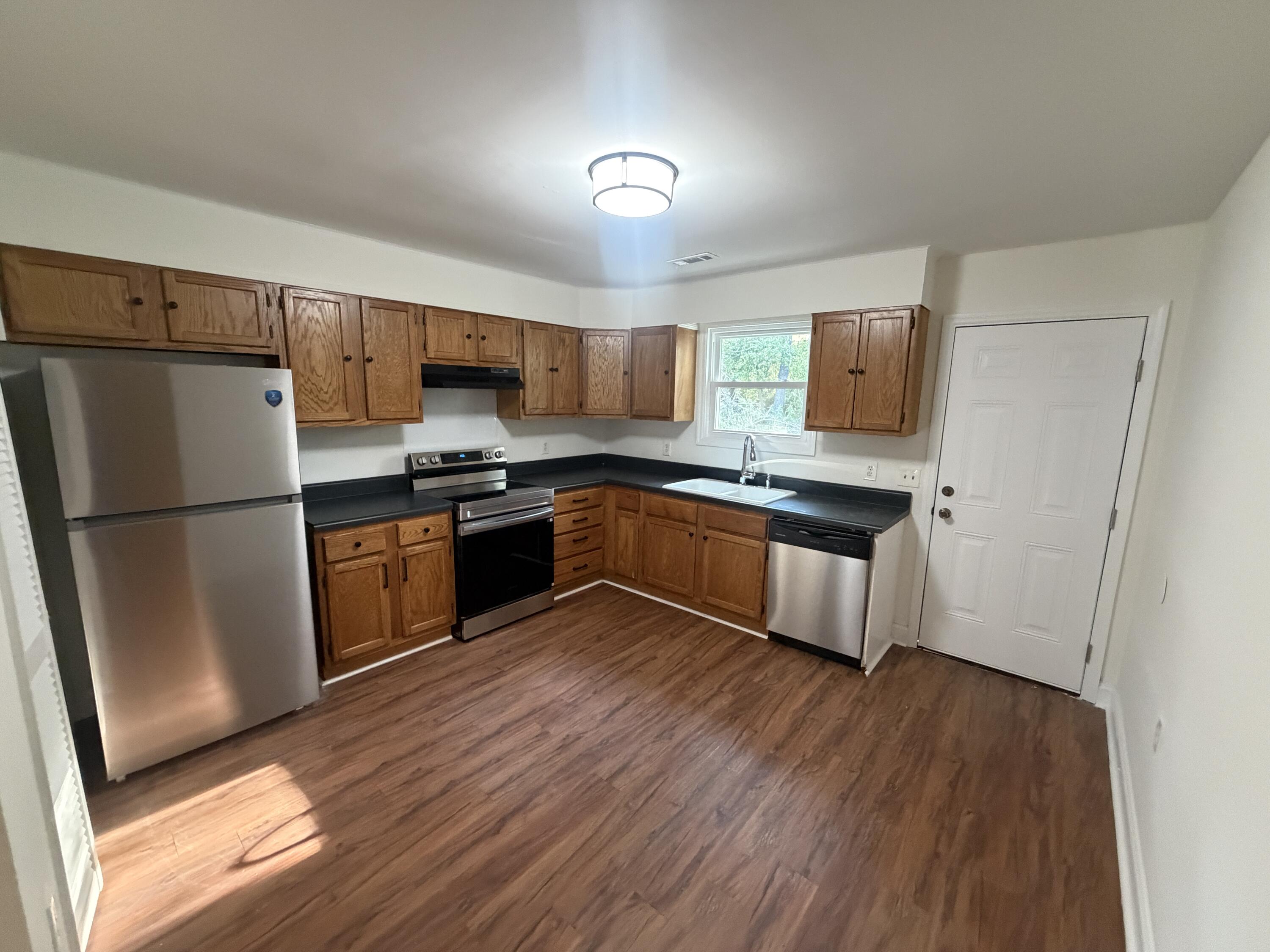 2018 Pinopolis Road, Unit C Pinopolis, SC 29469 - Photo 5 of 10 IMG_0964