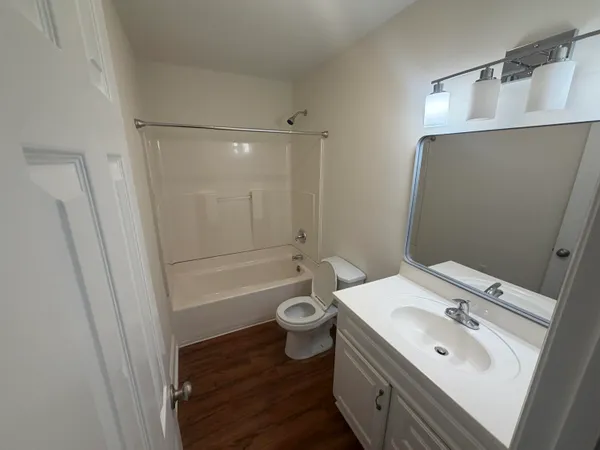 $1,400 | 2018 Pinopolis Road, Unit C, Pinopolis, SC 29469