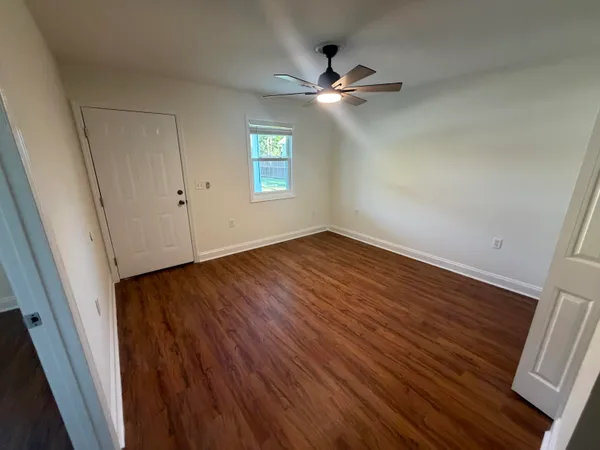 $1,400 | 2018 Pinopolis Road, Unit C, Pinopolis, SC 29469