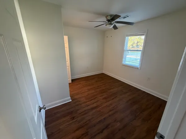 $1,400 | 2018 Pinopolis Road, Unit C, Pinopolis, SC 29469