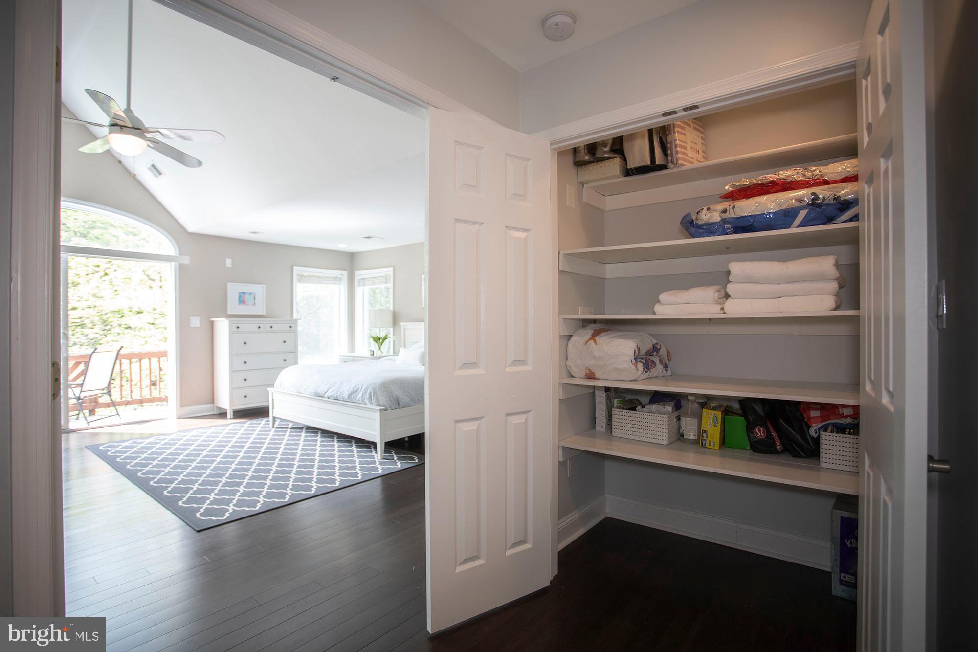 5612 Greentree Road Bethesda, MD 20817 - Photo 24 of 36