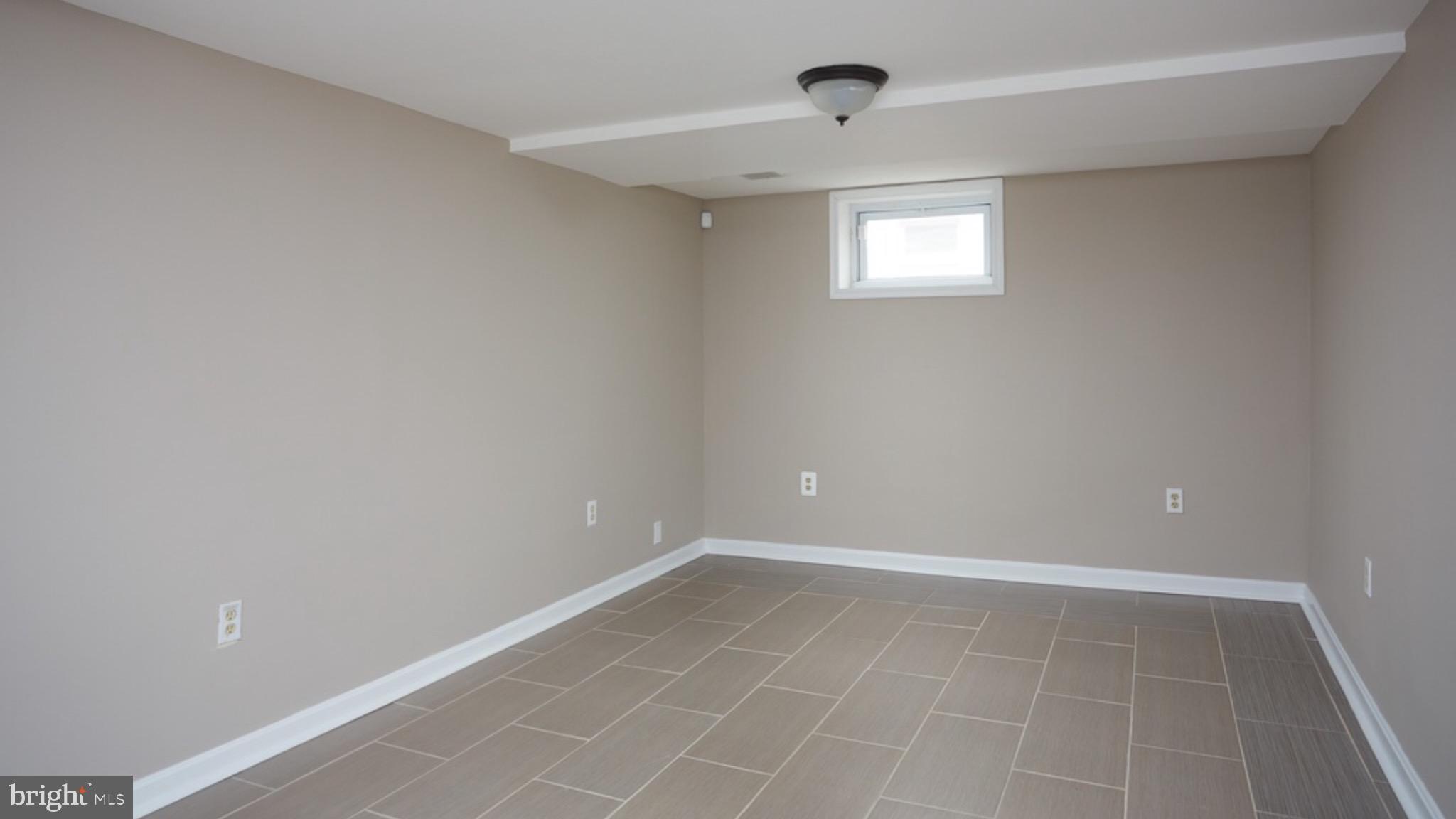 5612 Greentree Road Bethesda, MD 20817 - Photo 32 of 36