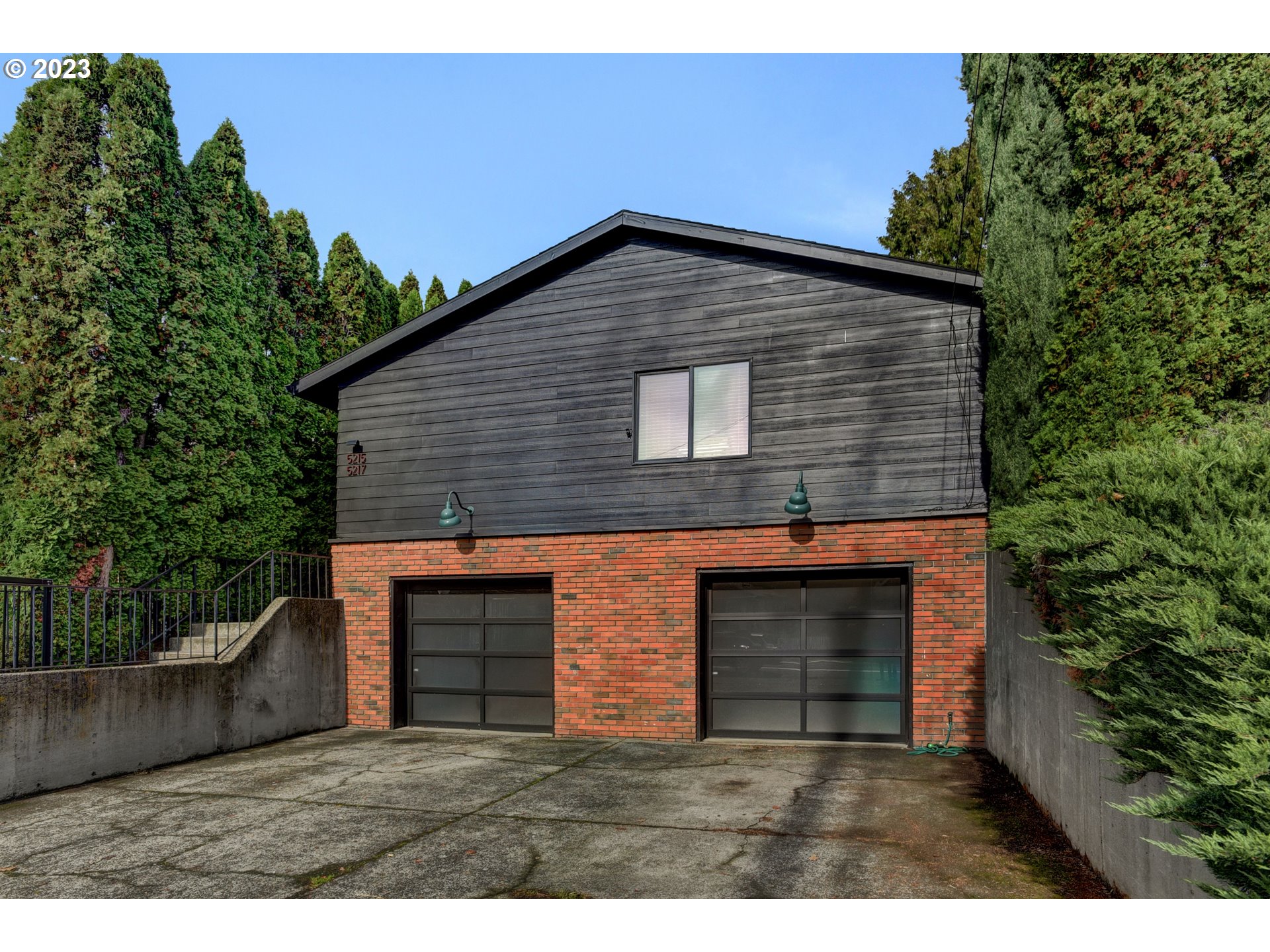 5215 Southeast Division St