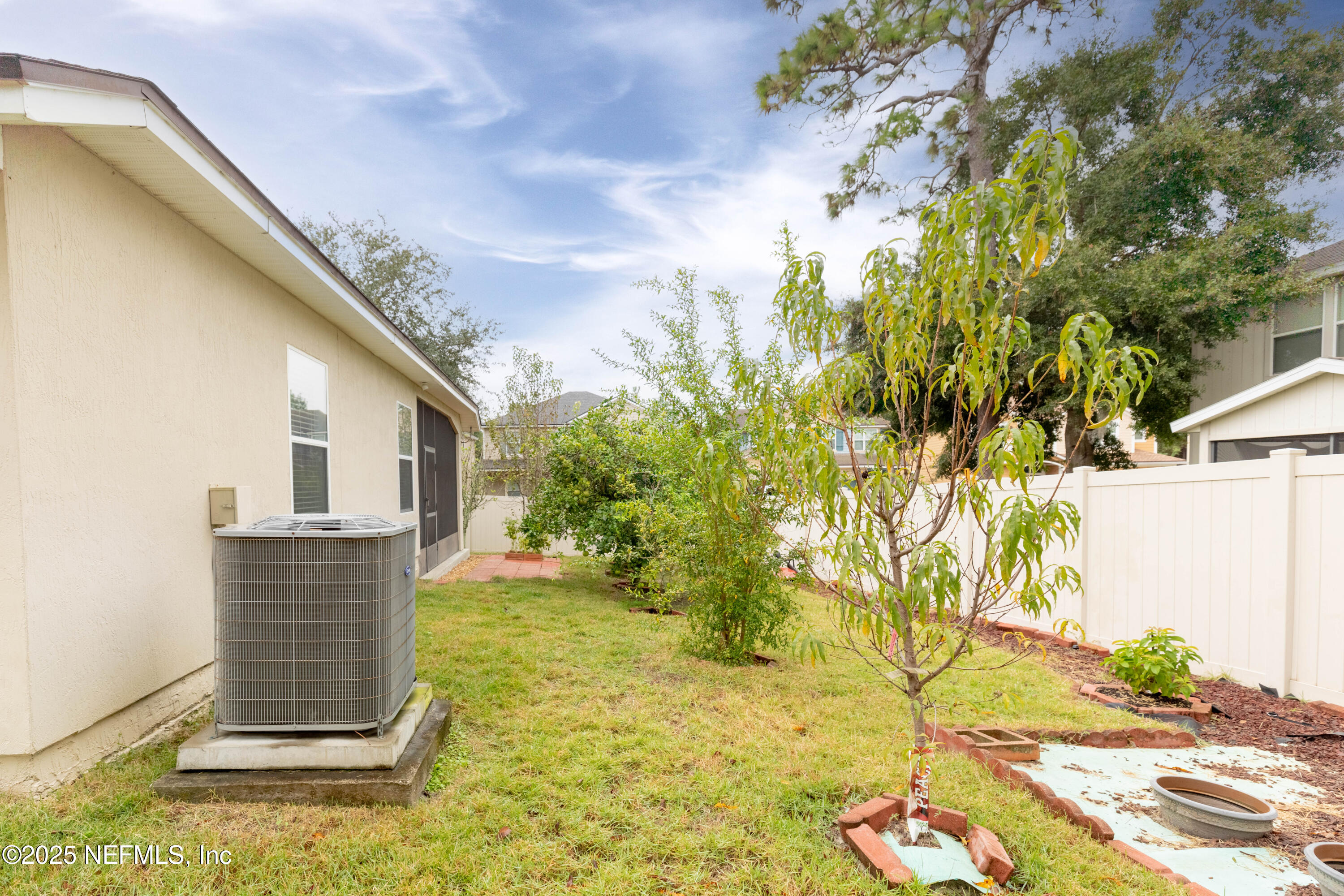 211 Amber Ridge Road Jacksonville, FL 32218 - Photo 22 of 39 a view of outdoor space and yard
