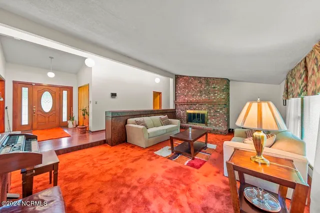 $425,500 | 543 Cooper-Leath Road, Oriental, NC 28571