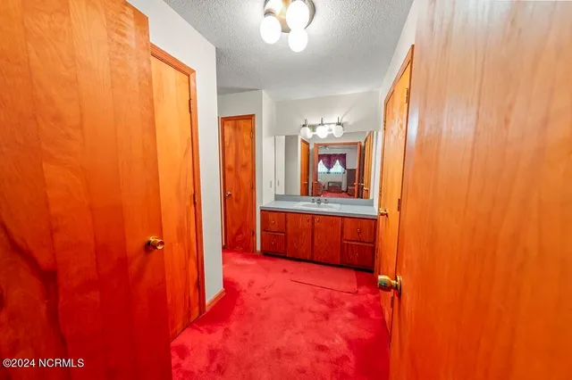 $425,500 | 543 Cooper-Leath Road, Oriental, NC 28571