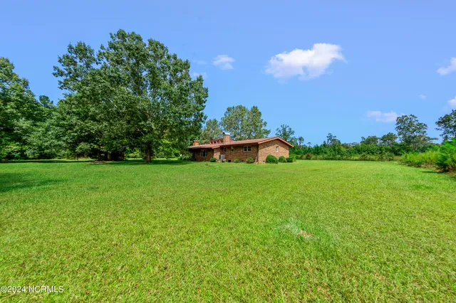 $425,500 | 543 Cooper-Leath Road, Oriental, NC 28571