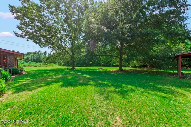 $425,500 | 543 Cooper-Leath Road, Oriental, NC 28571