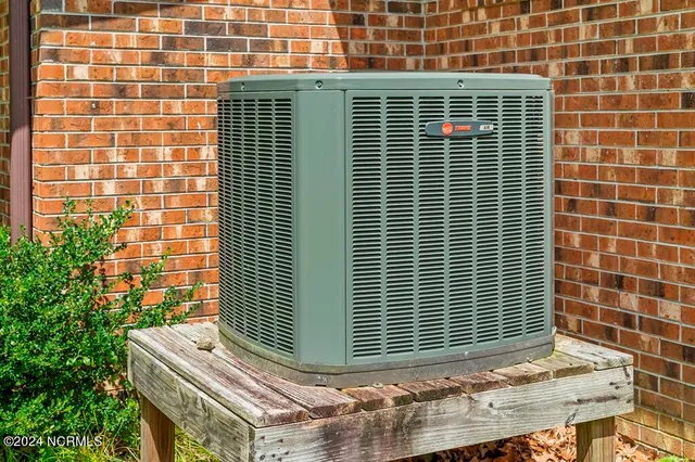 $425,500 | 543 Cooper-Leath Road, Oriental, NC 28571