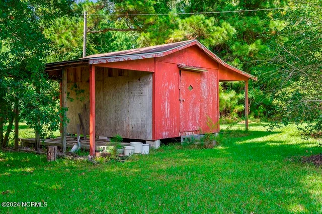 $425,500 | 543 Cooper-Leath Road, Oriental, NC 28571