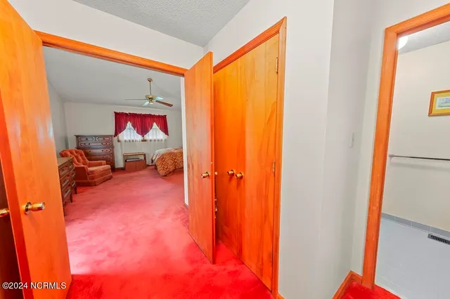 $425,500 | 543 Cooper-Leath Road, Oriental, NC 28571