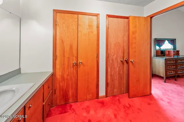 $425,500 | 543 Cooper-Leath Road, Oriental, NC 28571