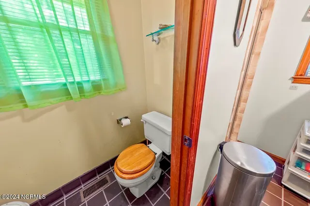 $425,500 | 543 Cooper-Leath Road, Oriental, NC 28571