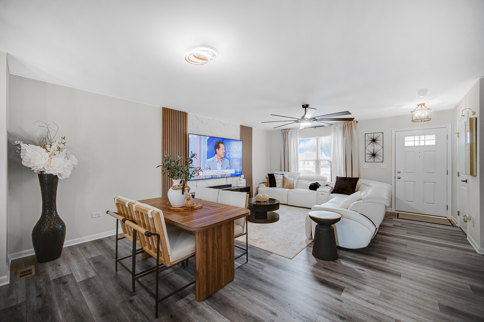 713 Wild Prairie Pointe Hampshire, IL 60140 - Photo 5 of 22