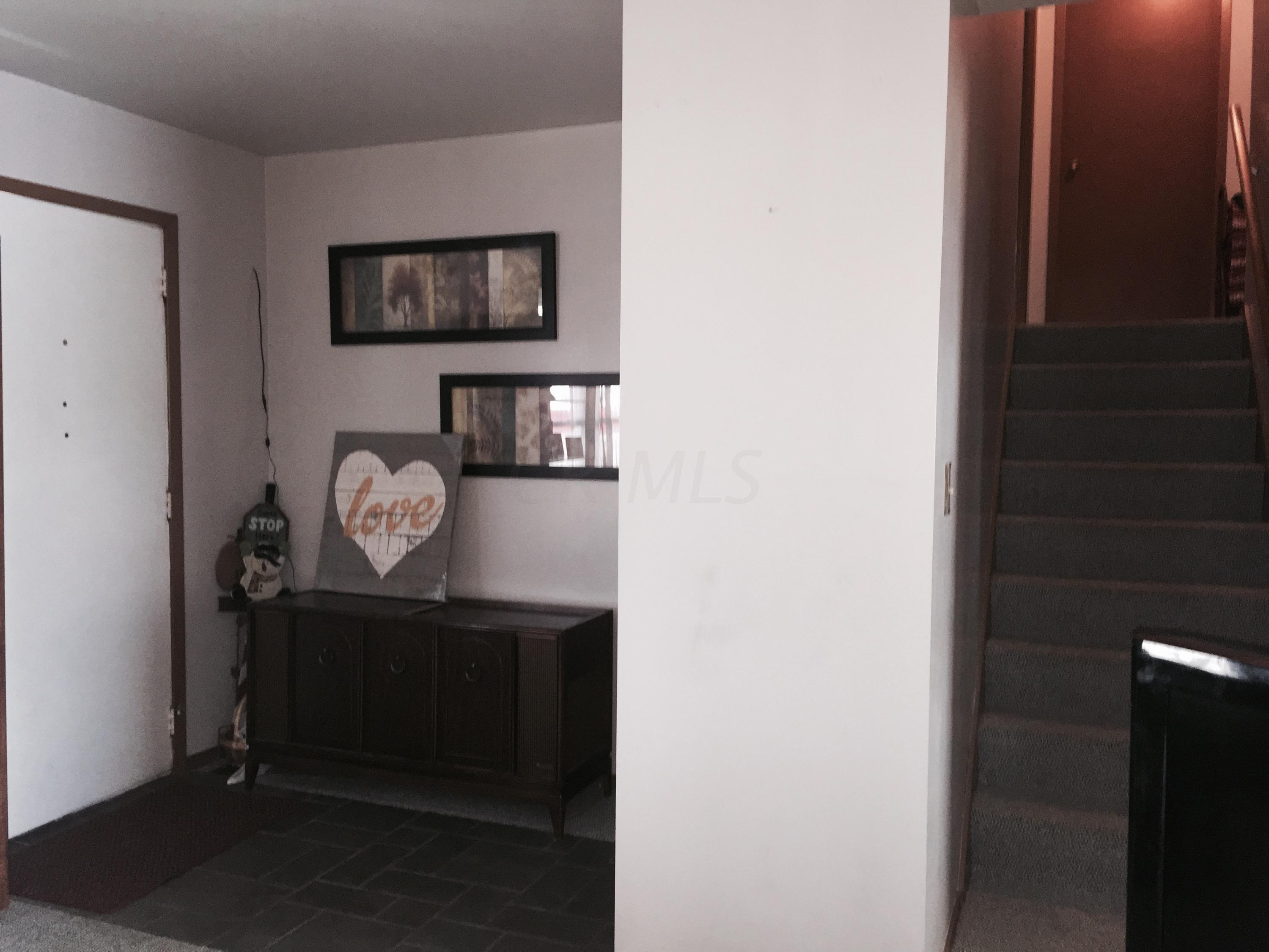 5057 Lockbourne Road Columbus, OH 43207 - Photo 7 of 13