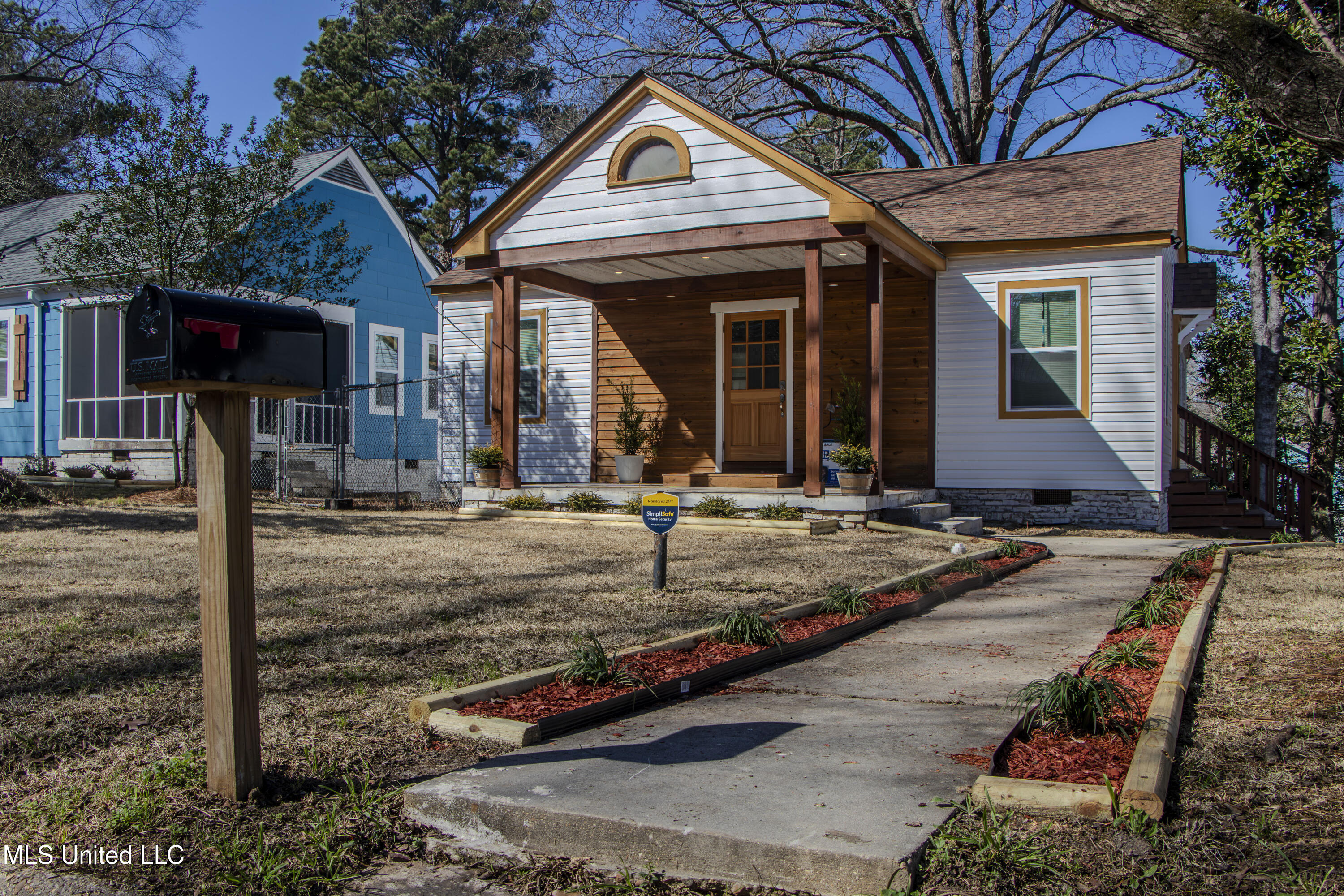 414 Downing Street Jackson, MS 39216 - Photo 2 of 22 IMG_0134