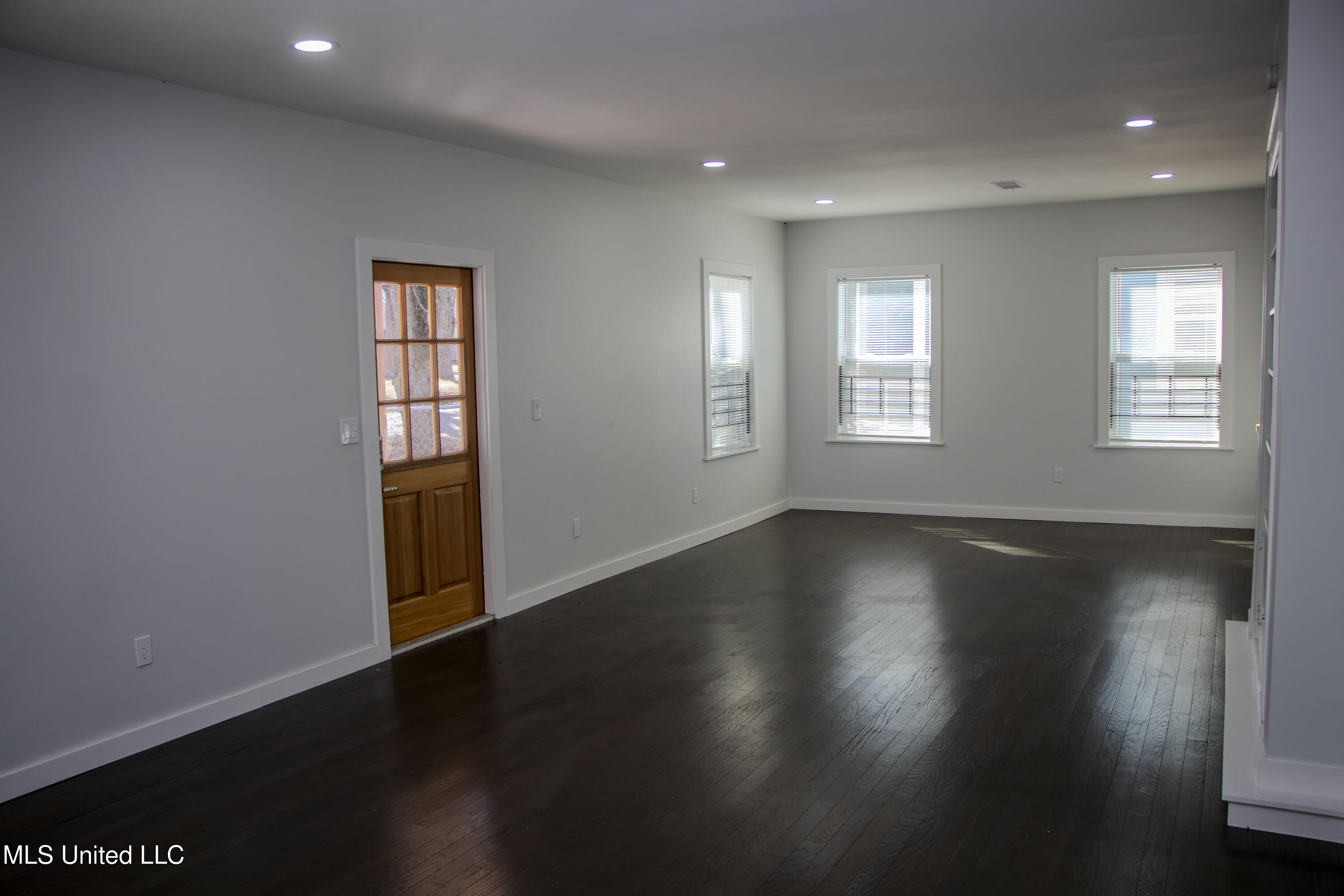 414 Downing Street Jackson, MS 39216 - Photo 7 of 22 IMG_0173