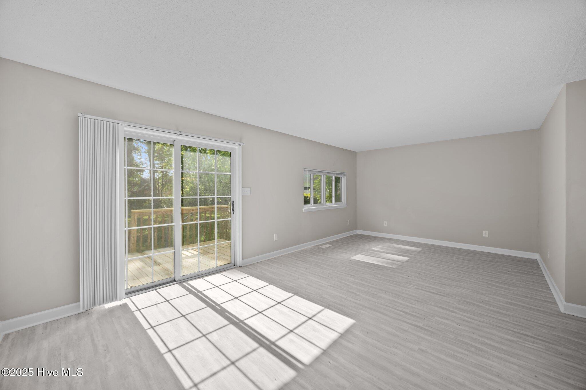 125 Pirates Road, Unit 2 New Bern, NC 28562 - Photo 15 of 46 14-web-or-mls-0C0A3470
