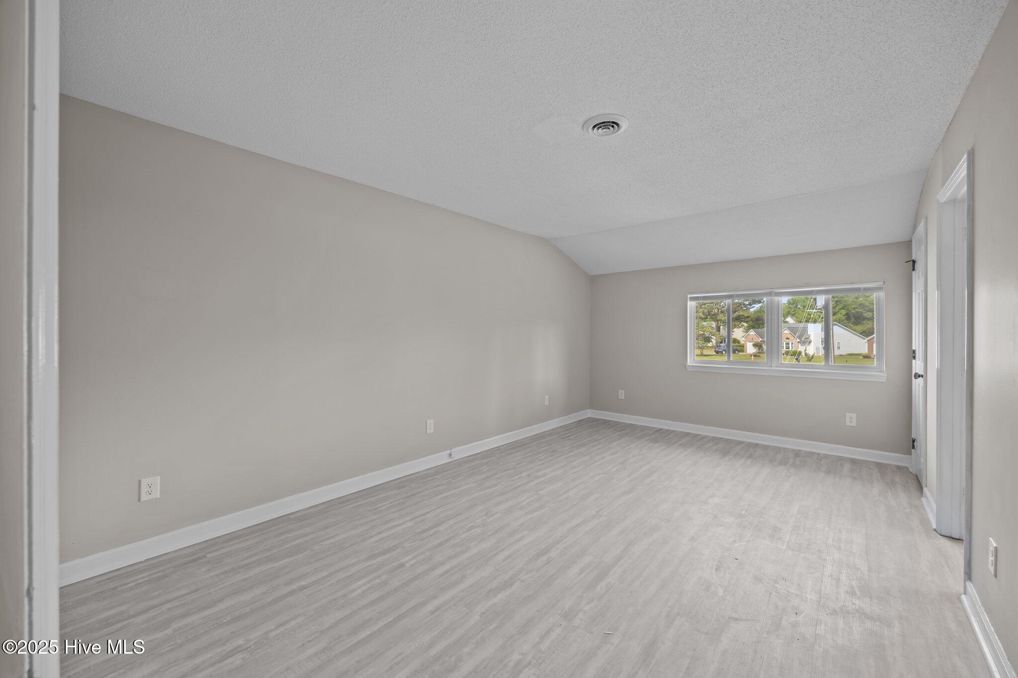 125 Pirates Road, Unit 2 New Bern, NC 28562 - Photo 24 of 46 23-web-or-mls-0C0A3499